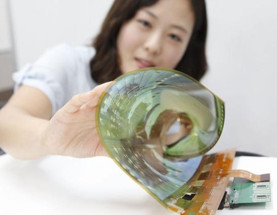 LG推新型柔性OLED面板 可造50英寸卷屏电视