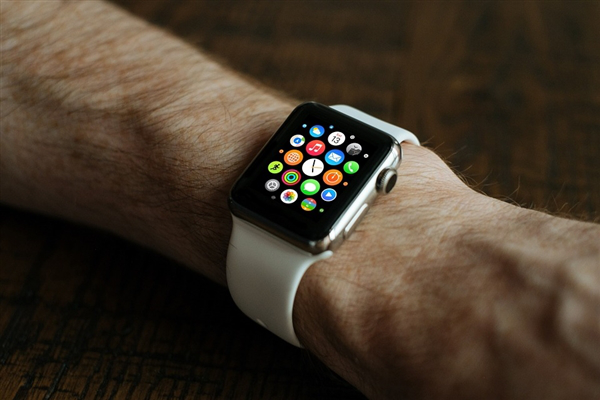 Apple Watch摔倒检测功能又救了一位用户生命！