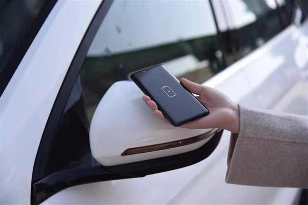 华为将与比亚迪推出手机NFC车钥匙：没电也能解锁汽车