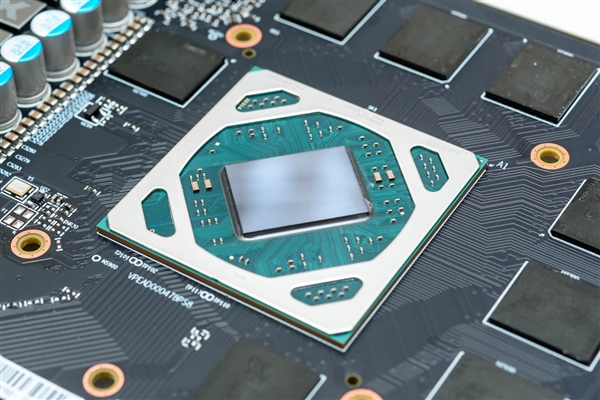 AMD RX 590 GME显卡核心揭秘：12nm退回14nm