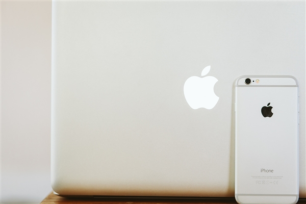 MacBook Pro大换代曝光：ARM处理器、新Touch Bar+Face ID加持
